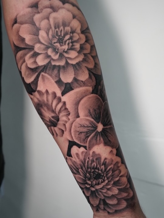 Family birth flower tattoo collection by Charleigh Rae at Broadway Dept. Sacramento