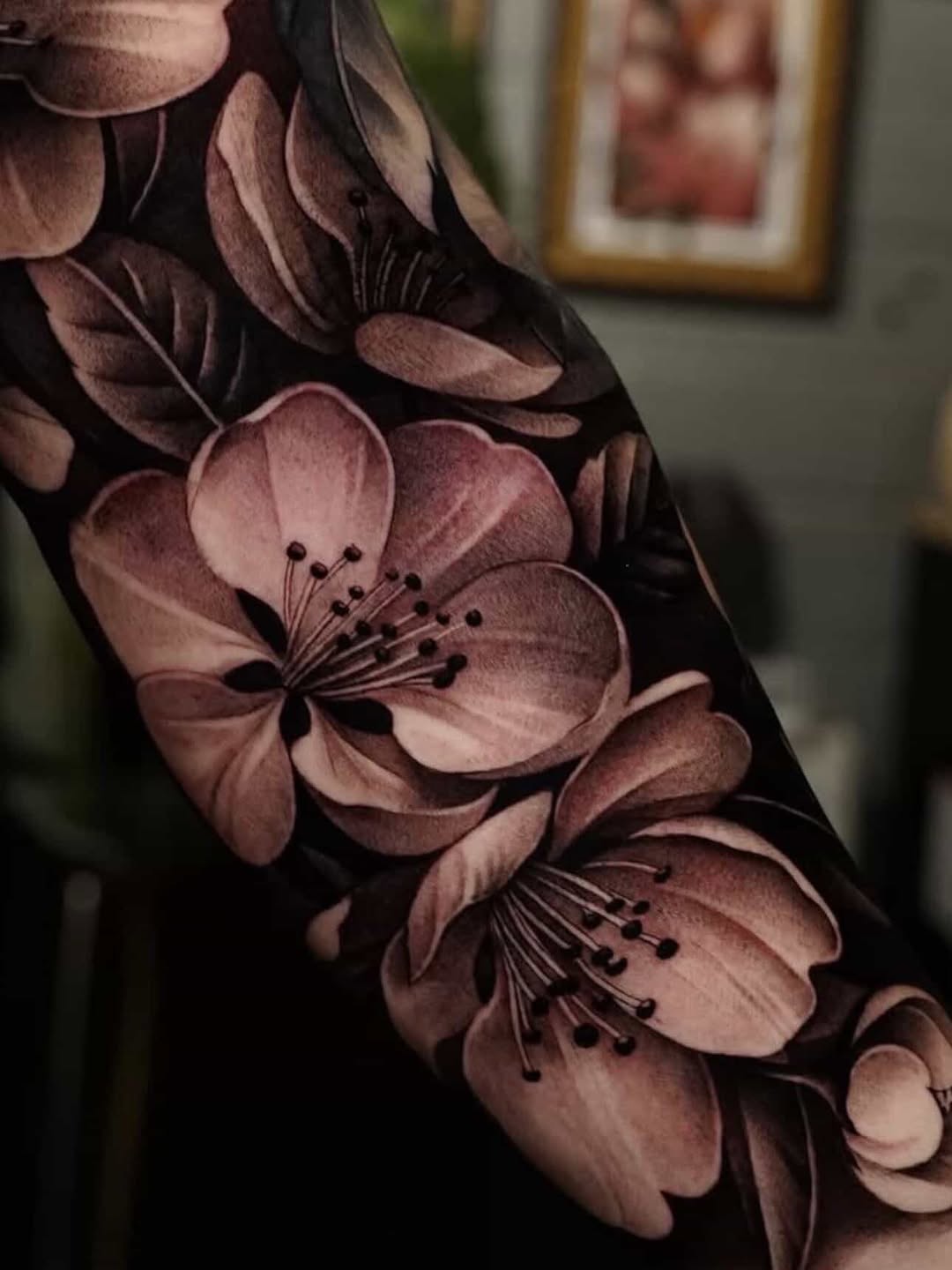 Guest artist Risa available for bookings at Broadway Dept Sacramento May 21-22