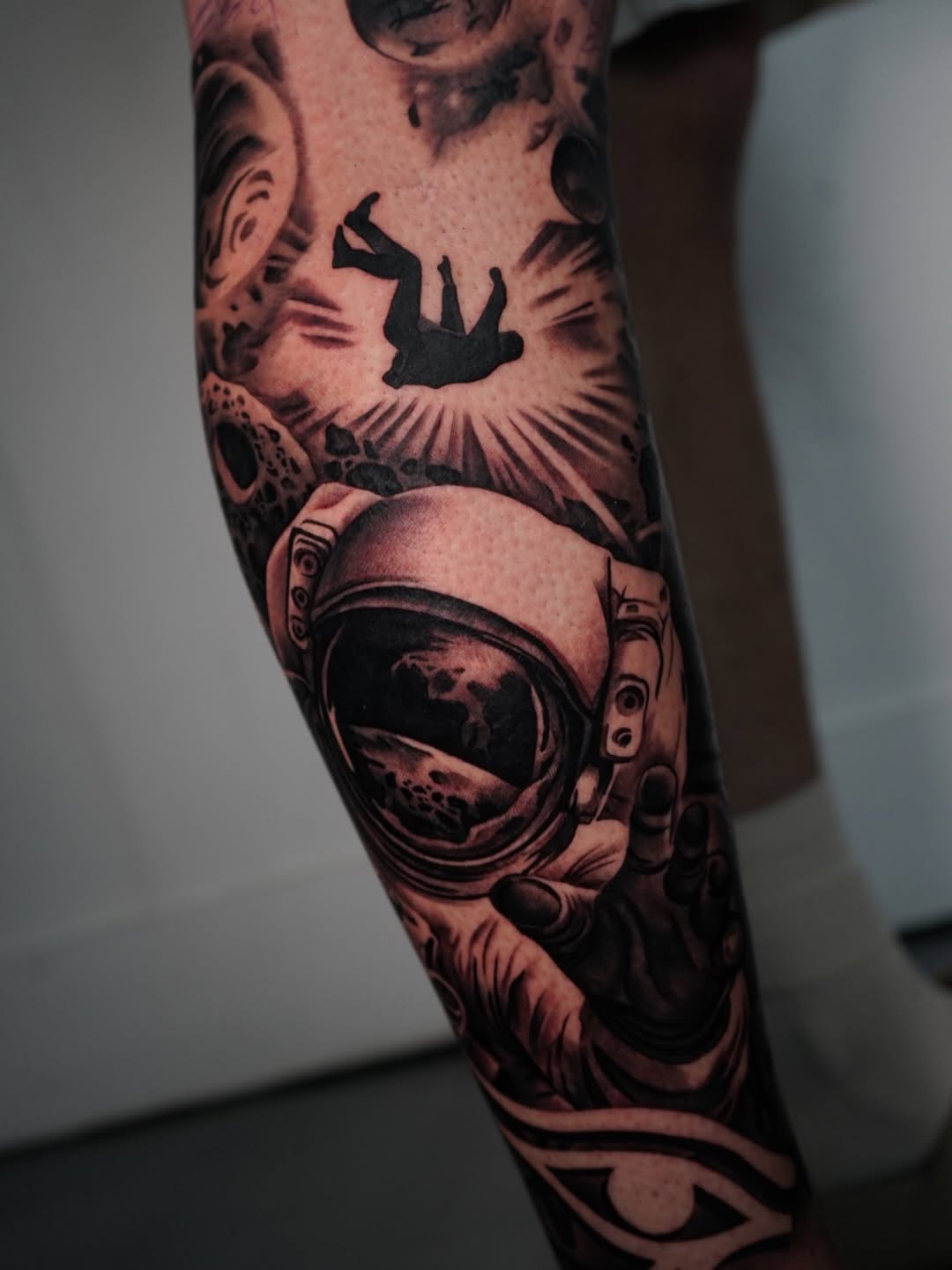 Detailed leg sleeve tattoo design by Jack Stralen at Midtown Sacramento tattoo shop