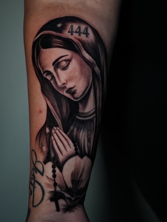 Tattoo artwork example from Broadway Dept. Sacramento walk-in shop
