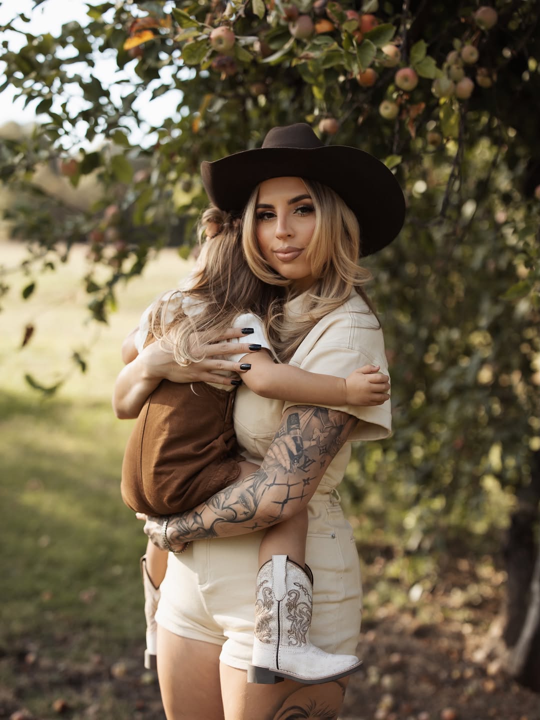 Mother-daughter tattoo session with Bella Gomez